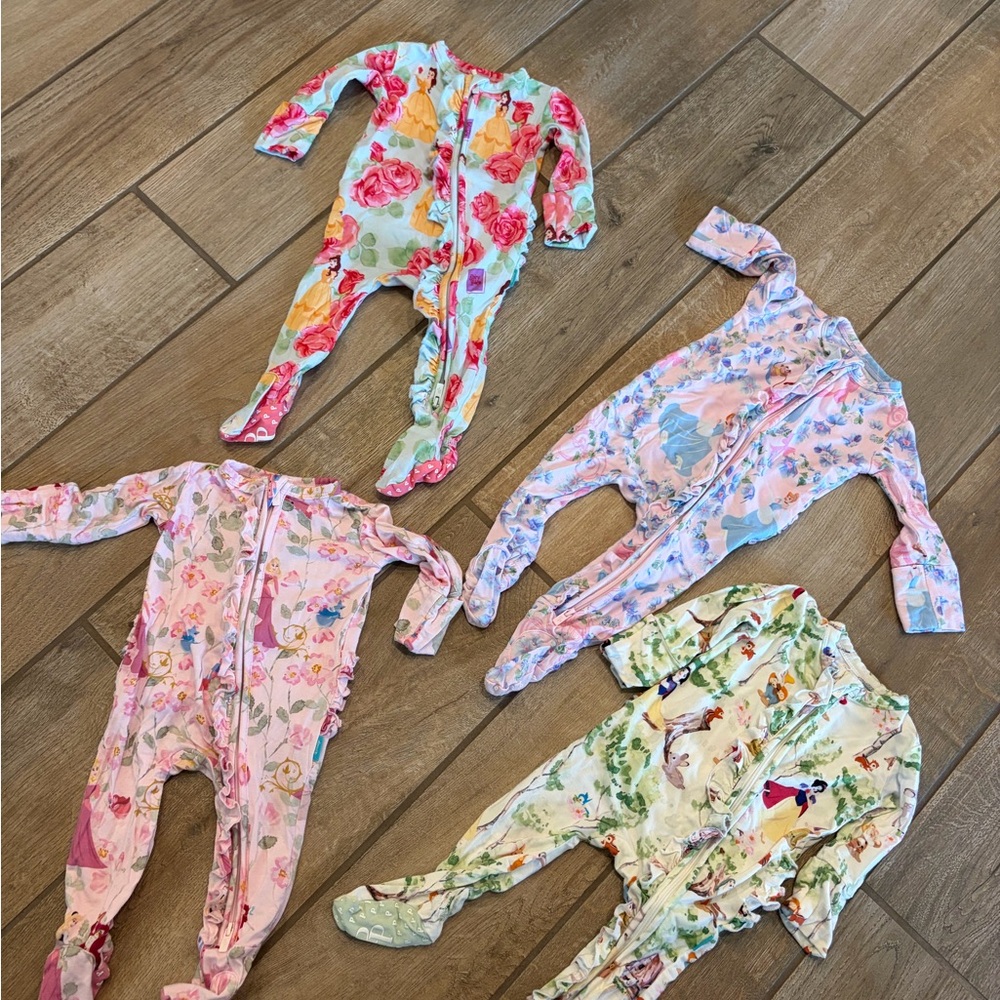 Posh Peanut Disney princess Pjs Newborn Belle Snow white Cinderella comes with 4 - Picture 9 of 9